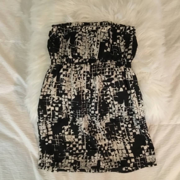 Mind Code Black and White Multi Bandeau Dress - Picture 4 of 5